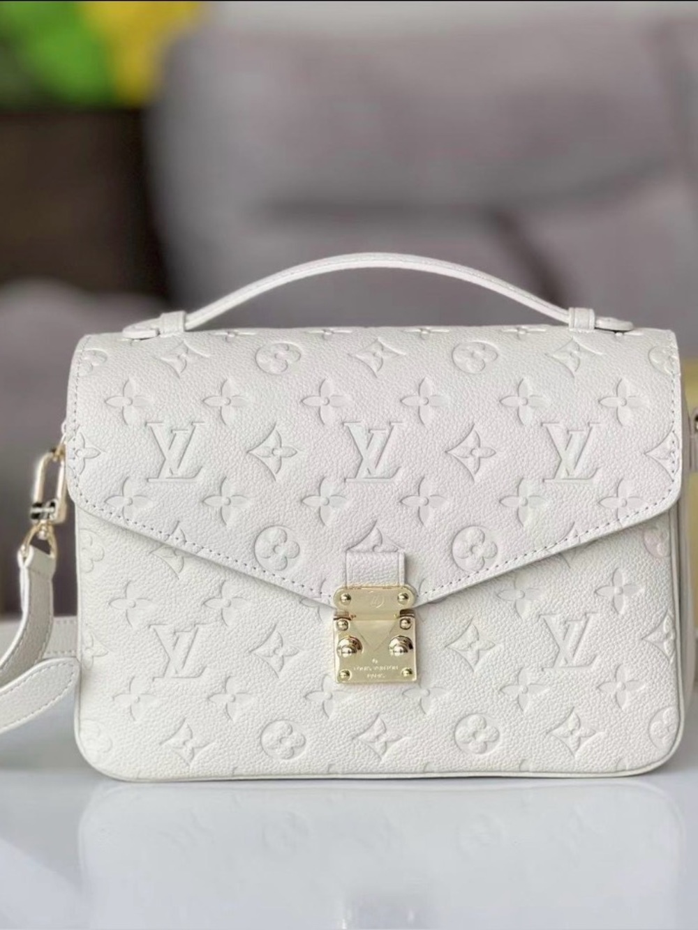 Brand New White Luxury Style Handbag | Statement Shoulder Bag Ready to ship